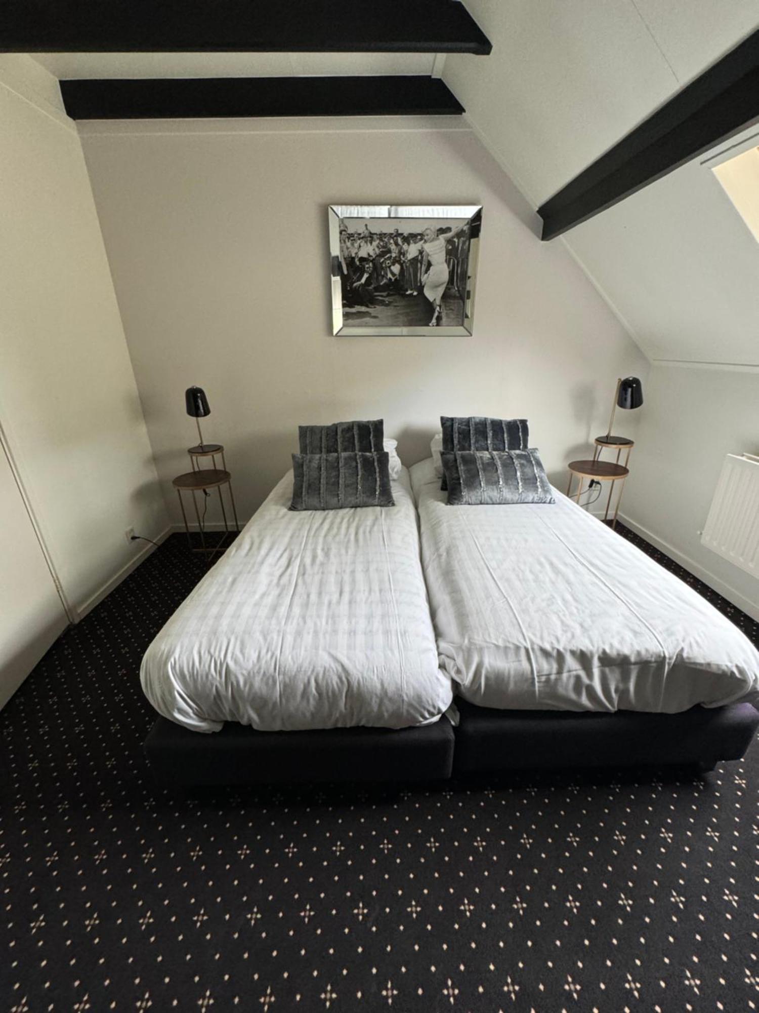 Bed and Breakfast Ouwe Schuure Sluis Exterior foto