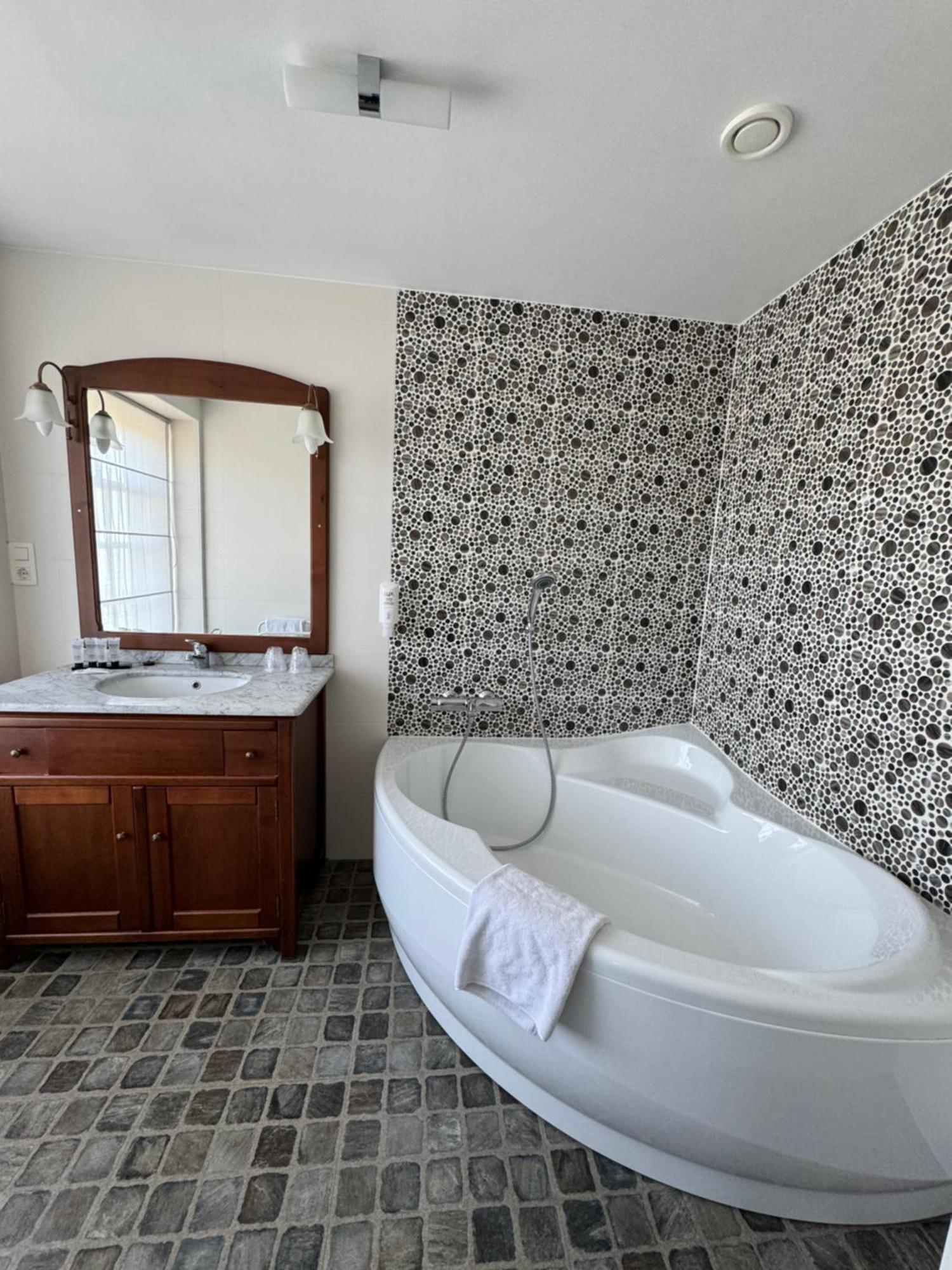 Bed and Breakfast Ouwe Schuure Sluis Exterior foto