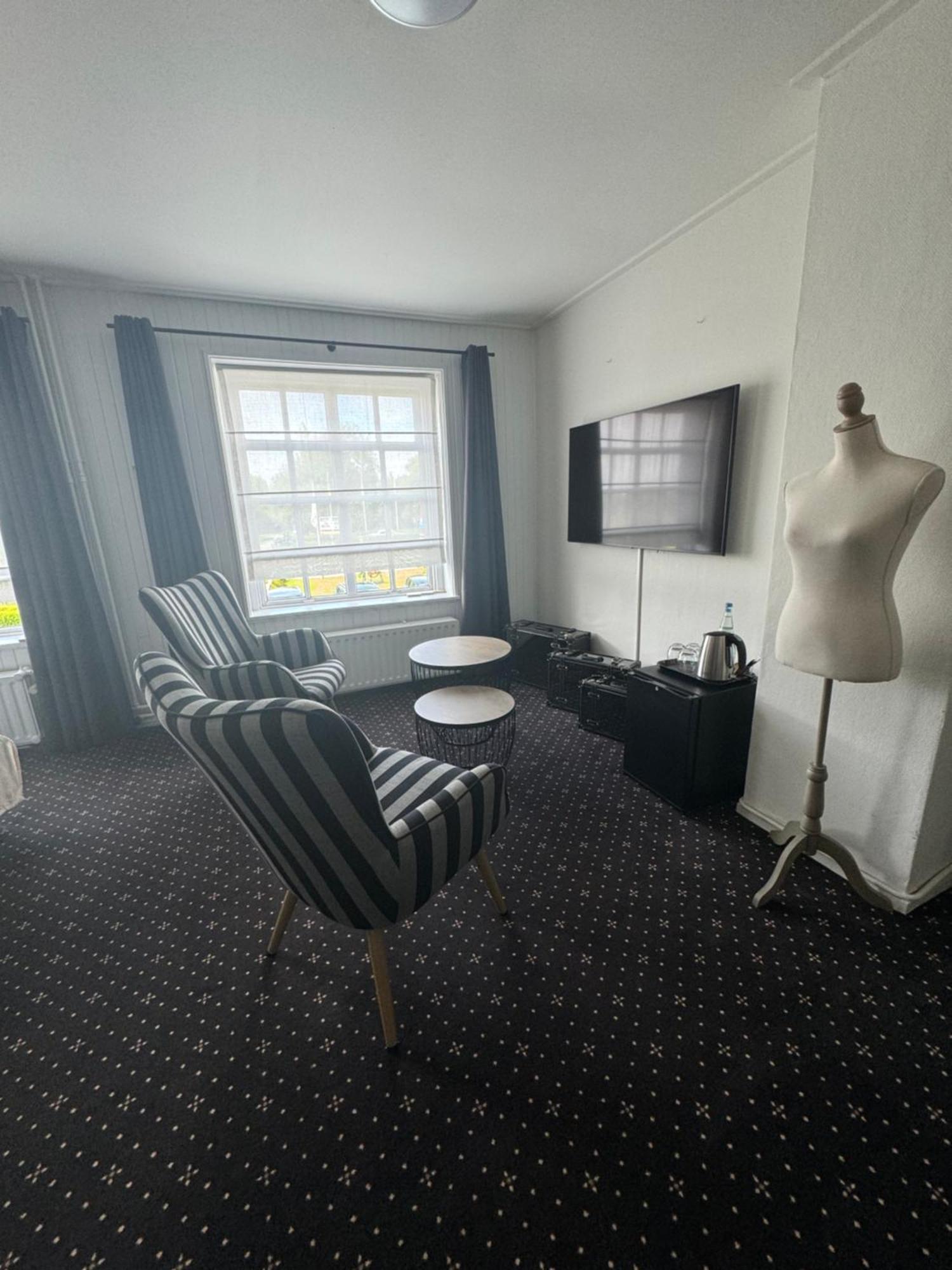 Bed and Breakfast Ouwe Schuure Sluis Exterior foto